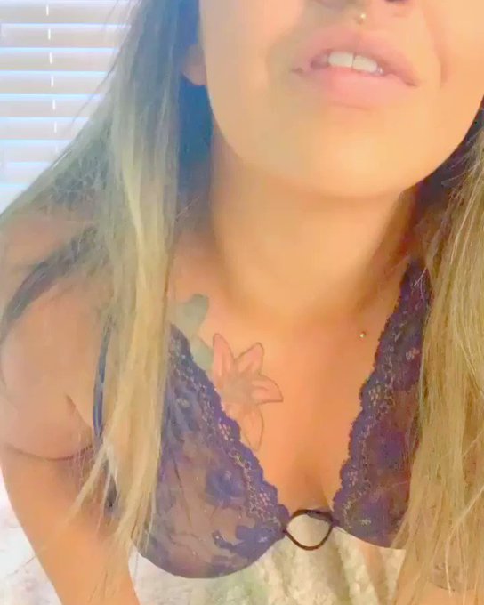 Come play with me 🤪
.
.
.
.
.
#photography #cashcow #booty #beautiful #photographer #girl #body #hot