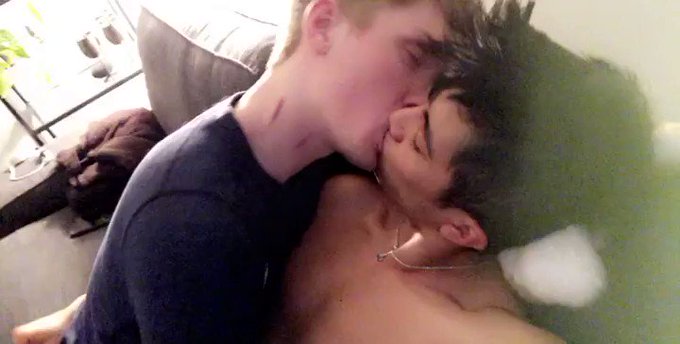 Want to see more?? 

https://t.co/PfuIXhLJLe

@Onlyxxxguys @thehottest_boys
@cutehotboys @perfectboyzs