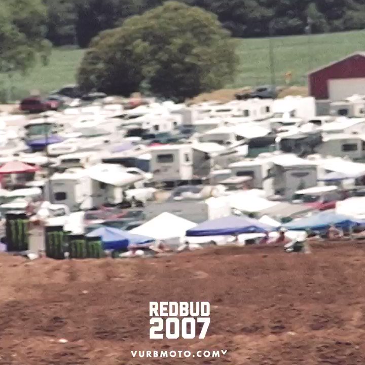 Crazy battle in the Lites class at RedBud in 2007. Ryan Villopoto with the holeshot and Ben Townley gets around! https://t.co/zdMnr5XcTB
