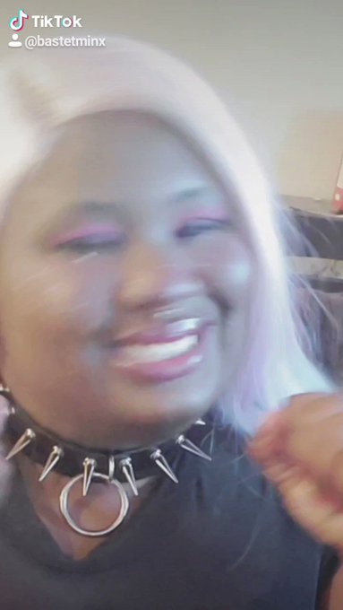 Stranger https://t.co/q2YuFEtUYn<a href="/tag/raven"class="tags"><span>#raven</span></a>