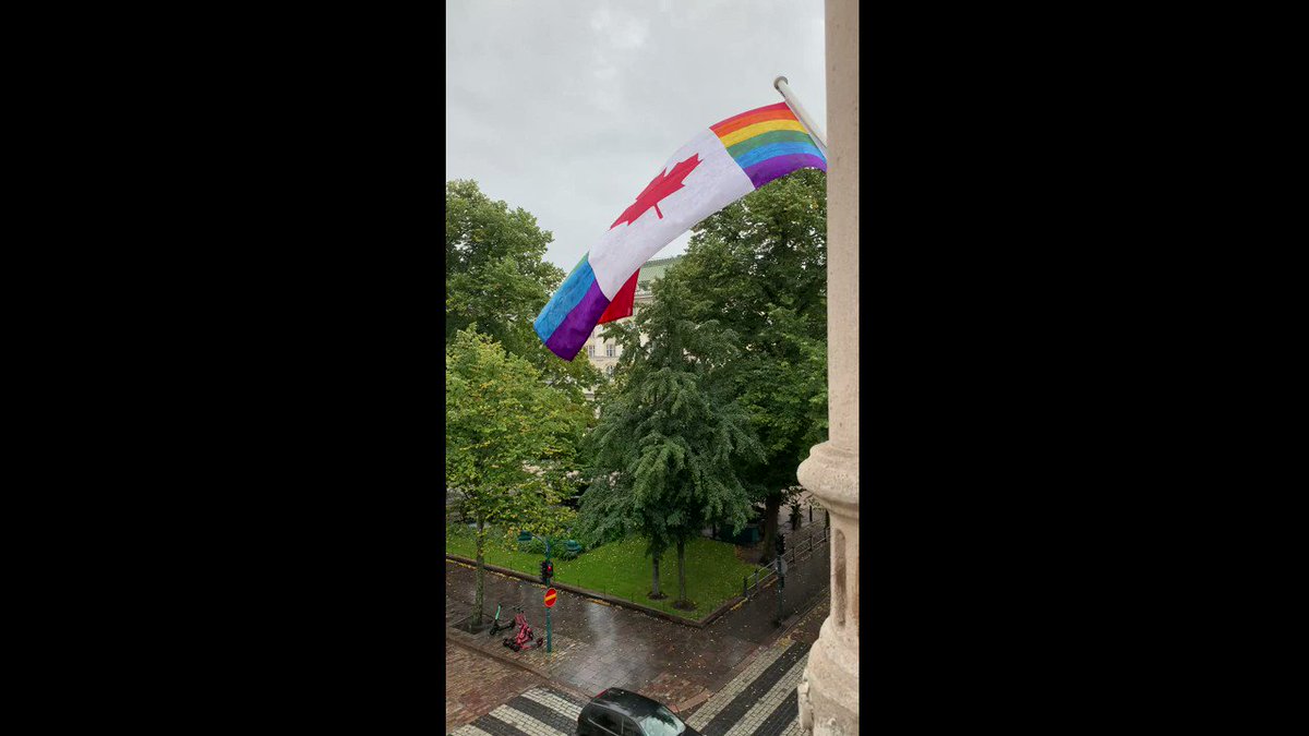 Généralement on ne voit les arcs-en-ciel qu'après la pluie, mais aujourd'hui nous ne pouvions plus attendre... 🏳️🌈🇨🇦
Nous souhaitons une semaine de fierté #HelsinkiPride2020 exceptionnelle aux organisateurs et à tous ceux qui y assisteront!
@helsinkipride @soistoimeme_ca https://t.co/i6fkWFtjZX