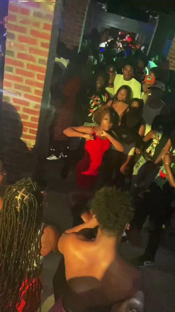 bambi (@onlybambz) on Twitter photo 2020-09-09 01:32:54 They was hookin lastnight ๐ญ๐ญ They was hookin lastnight ๐ญ๐ญ