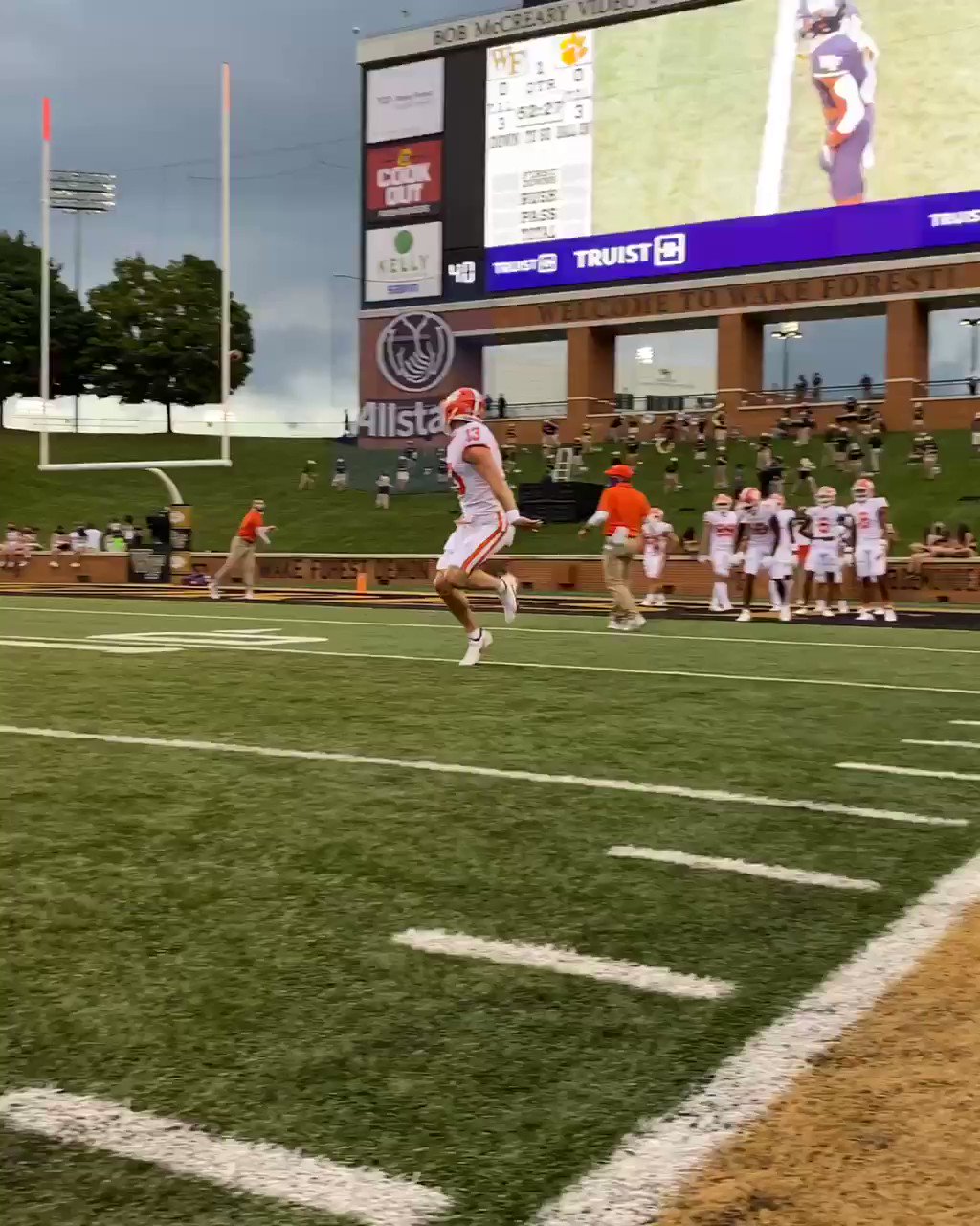 Chandler Whitmer (chandlerwhitmer) / Twitter