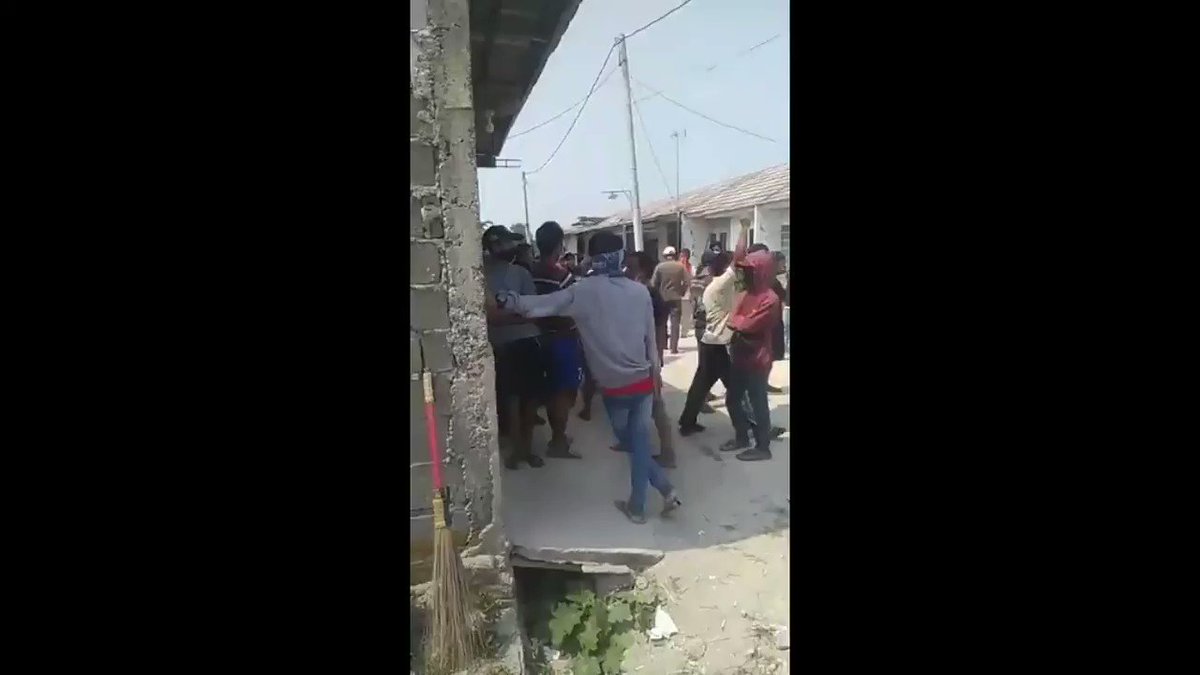 Adakah rahmat bagi semesta alam dan isinya ?
Persekusi ibadah kembali lagi.
Sdr2 kami Nasrani yg sedang melakukan ibadah kembali mendapat perlakuan kese-wenang2an
Kesombongan, keangkuhan yg tak pernah berujung.
Segera unt #CabutSKB2Menteri krn #NusantaraBukanKhilafah
@jokowi https://t.co/jNRXZAM9nc