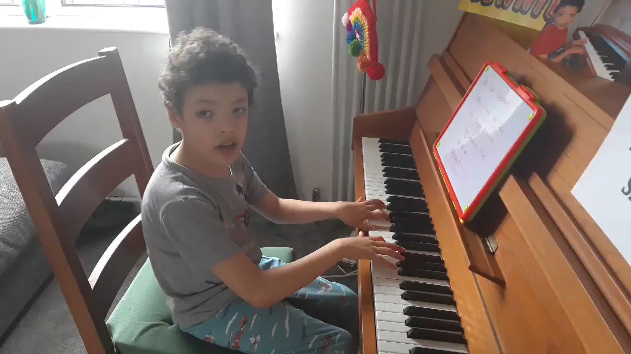  Happy birthday to your nanny A tune for your Auntie Liz x 