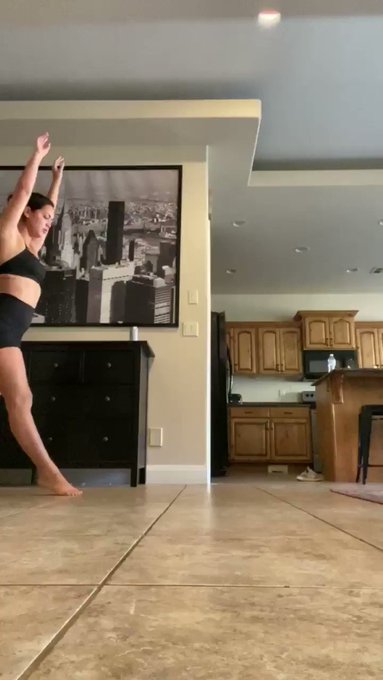 Join my OnlyFans if you want to see me do this naked ? https://t.co/uAhxu7jJUA https://t.co/ibJUnUEt