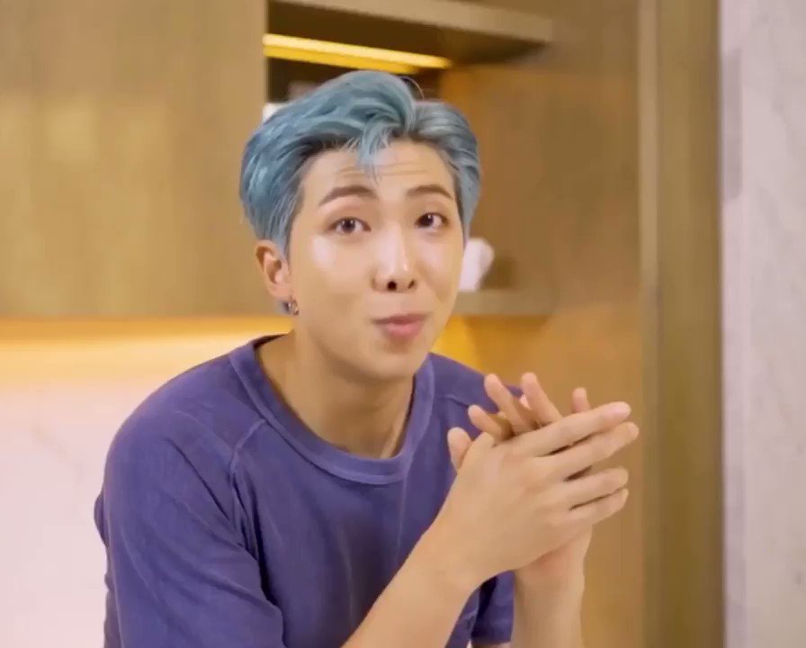 namjoon pics (@rmarchives) on Twitter photo 2020-09-15 17:28:13 i’m not functioning right now, he’s honestly so beautiful... i’m not functioning right now, he’s honestly so beautiful...