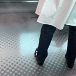 何があったの？通勤途中に山手線でリュックから煙が発生。電車内は騒然。