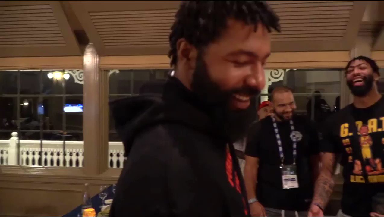 The Lakers players singing happy birthday to Markieff Morris. Wholesome content, I love this team. 