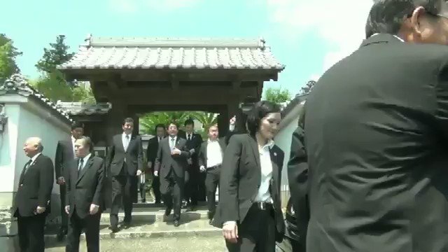 岸防衛大臣に期待する!と思う方はRT
#DOJ
大変珍しい安倍総理と岸防衛大臣のツーショット📸
2016年の映像📽️
🇯🇵日本の政治家きっての🇹🇼親台湾派でもある‼️
2度の外務副大臣を務め、今回、防衛大臣に抜擢‼️
安部総理のお身体に合うお薬が見つかるように…🙏
#国民国家の為の政治を取戻そう https://t.co/q3FM6B0sYY