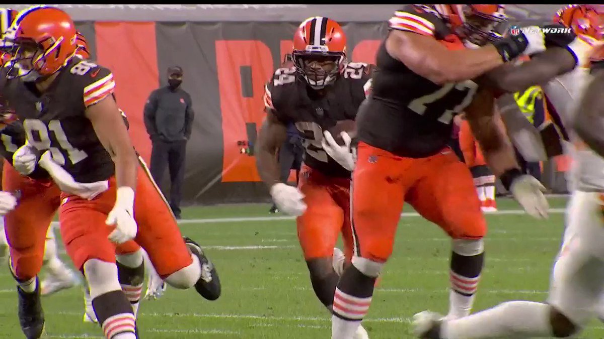 @SInow's photo on chubb