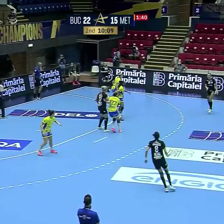 Just a few of the goals @CrisNeagu8 scored in the first leg of the #deloehfcl, against @MetzHandball.
Show your support for our girls tomorrow, @ 15:00, LIVE on Digi Sport, Telekom Sport and Look TV, in the game against Team Esbjerg.
#ehfcl #CSMBucuresti #ShowTimeForChampions https://t.co/DutQ2zAm6S