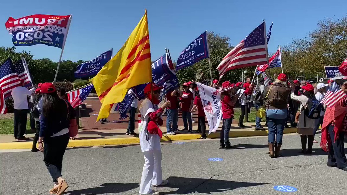 A group of Trump campaign volunteers and supporters are in front of the Fairfax County Government Center where early voting is happening now.
I spoke with a number of supporters who praised the president’s leadership, but none that I spoke to were planning to early vote. @MSNBC https://t.co/Xfep718M4N