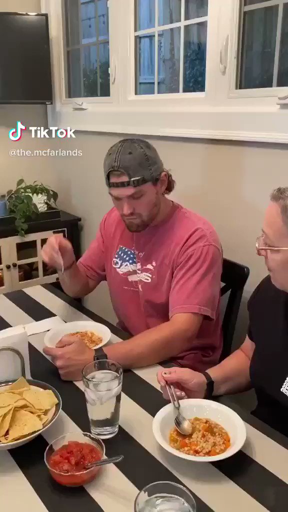 Shane Madej (@shanemadej) on Twitter photo 2020-09-20 05:14:54 iโve watched this tik tok every day for the last two weeks iโve watched this tik tok every day for the last two weeks
