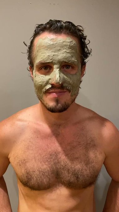 #facemask time with @therealsirips https://t.co/kEAUchU9wA