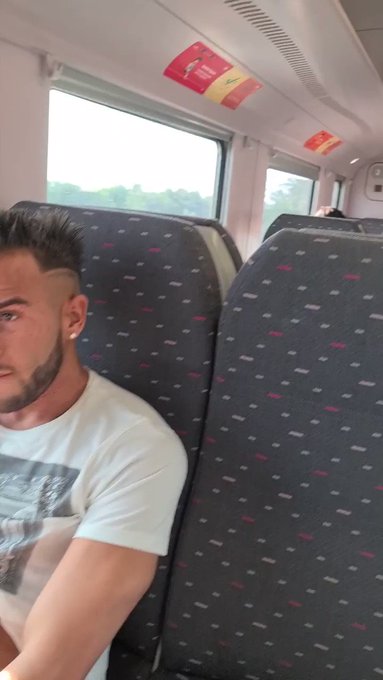 🔞🔞💦💦💦👅Ma 2 &egrave;me exhibiton dans le train est disponible! Vid&eacute;o COMPL&Egrave;TE  avec ejaculation cette fois ci<a href="/tag/badboyprisoner"class="tags"><span>#badboyprisoner</span></a>