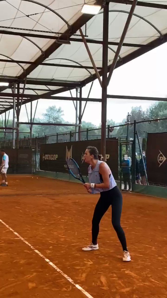 *Sara Errani voice* “Why you say vamos?” 🤣
@vika7 was fired up at practice this morning! https://t.co/ptz2kuDMw9