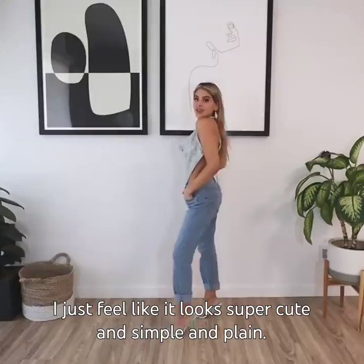 If you wanted to say all of the above, youβd be like @Laurengiraldo who thinks mom jeans are perfect to wear with...almost anything! β¨πβ https://t.co/wOQWvQQW1s https://t.co/haXShTtFlx
