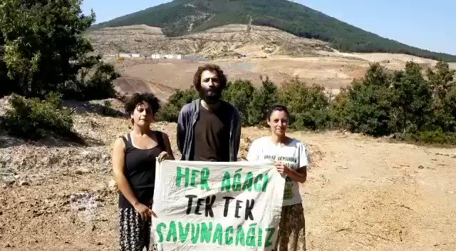 Kapıdan kovsanız, bacadan gireriz çünkü #KazdağlarıEvimiz 😊
#KazdağlarınıSavun https://t.co/iB7Gxdzq29