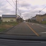 横断歩道での小学生の対応が素晴らしい!待ってくれた車に対して感謝のお辞儀