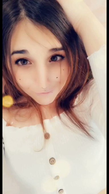 Any Idea what she needs? https://t.co/lZPsIb9PIp