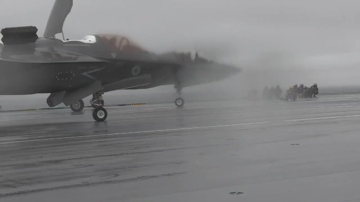 HMS Queen Elizabeth🇬🇧 (@HMSQNLZ) on Twitter photo 2020-09-24 17:20:21 🌂s team? Sometimes our flight deck crews get a suntan ☀️, other times, well, slightly wet 🌊. With our final #UKF35🇬🇧 landing today, they now have 1️⃣5️⃣ fast jets and 8️⃣ helicopters to manage and manoeuvre. #FlightDeckLife #Groupex #JW202 🌂s team? Sometimes our flight deck crews get a suntan ☀️, other times, well, slightly wet 🌊. With our final #UKF35🇬🇧 landing today, they now have 1️⃣5️⃣ fast jets and 8️⃣ helicopters to manage and manoeuvre. #FlightDeckLife #Groupex #JW202