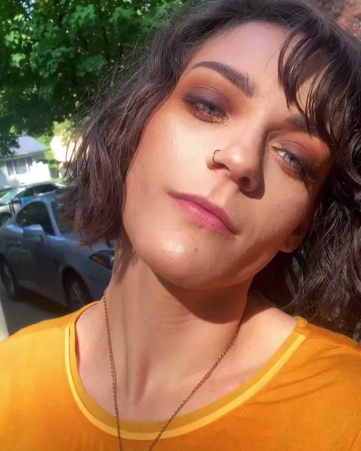 Busting out the fall colors with the @MorpheBrushes x @Jaclynhill palettes 1 & 2 ππ #fallvibes #makeupartist #morphebabe #fallmakeup #motd https://t.co/LfUBFgz4kQ