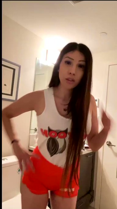 Anyone hungry? 😋 I have a sausage you can have 😈 #transgirl https://t.co/YrDQYqchBN<a href="/tag/transgirl"class="tags"><span>#transgirl</span></a>