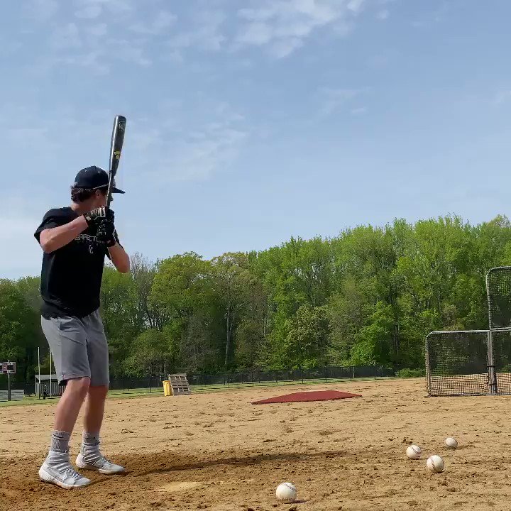 How have you been taking advantage of #SelfImprovementMonth?
📹: @hicksscrappin
#DeMarini https://t.co/xcnxID1r9f