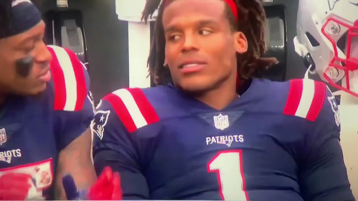 Andrew Brandt (@AndrewBrandt) on Twitter photo 28/09/2020 00:09:40 “So Bridgewater got $20 mil a year and you got $1 million?” “So Bridgewater got $20 mil a year and you got $1 million?”