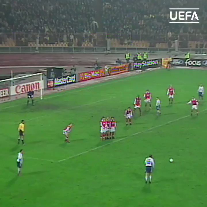 🇺🇦 Shevchenko en el Dínamo de Kiev 🎇
👕 114 partidos
⚽️ 53 goles
#UCL | @jksheva7 https://t.co/PqWoERPhTh