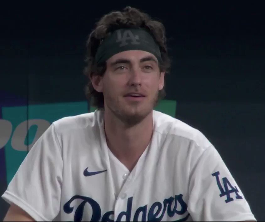 cody bellinger long hair