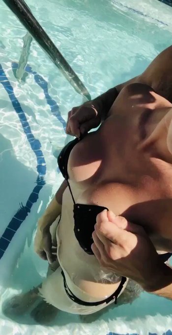 #boobs &amp; #pool 😍🔥☀️ @ArtemisiaLove9   #perfection #TetasMaravillosas #titdrop https://t.co/88RrjeM59<a href="/tag/boobs"class="tags">#boobs</a><a href="/tag/pool"class="tags">#pool</a><a class="tags" href="/tag/artemisialove9">@artemisialove9</a><a href="/tag/perfection"class="tags">#perfection</a><a href="/tag/titdrop"class="tags"><span>#titdrop</span></a><a href="/tag/tetasmaravillosas"class="tags"><span>#tetasmaravillosas</span></a>