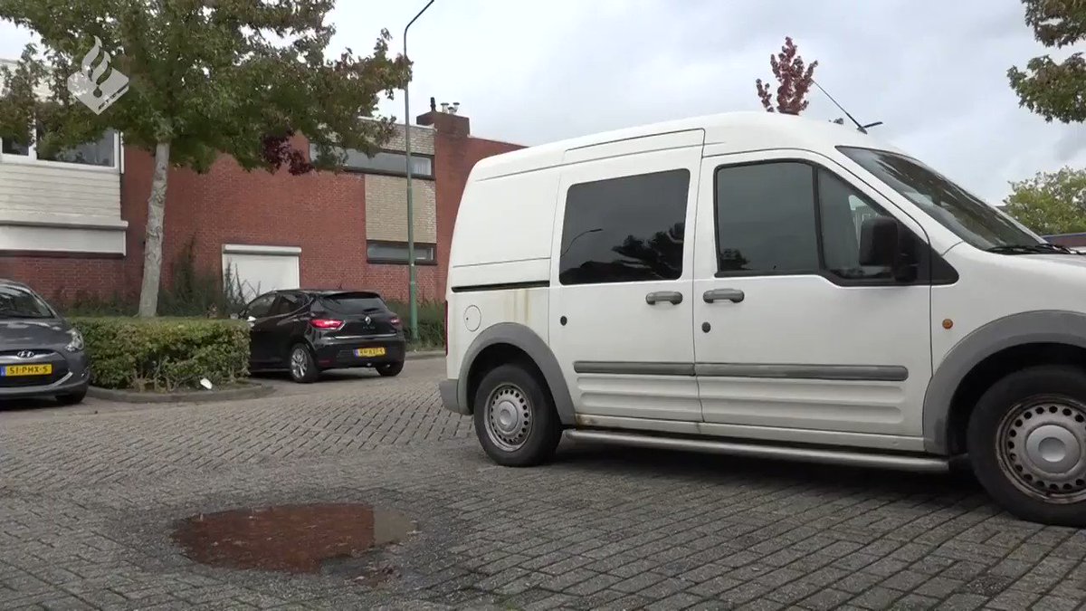 We plaatsten onze bijna niet van echt te onderscheiden drugslokbus in #Oosterhout en #Oosteind.