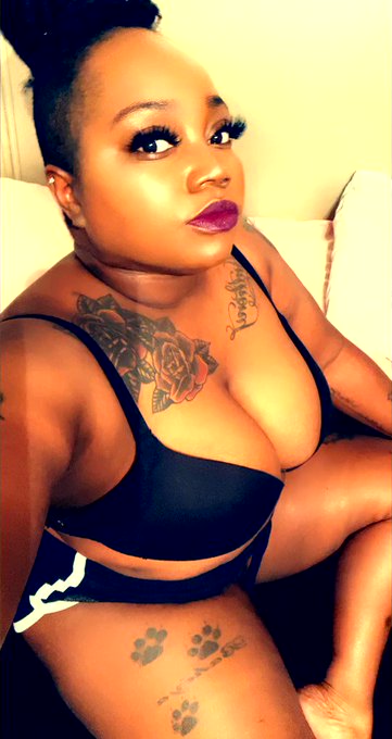 Get u a BBW 🤞🏾😈😝 https://t.co/vrNp38QGUd<a href="/tag/oldtomenewtoyall"class="tags"><span>#oldtomenewtoyall</span></a>