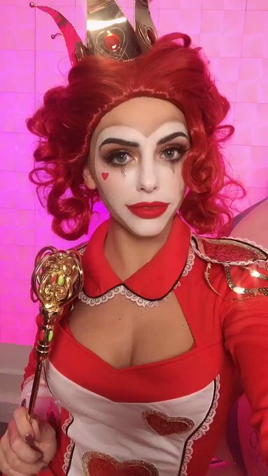Off with your head!! Live on https://t.co/V7o0bjc0Zv now!! https://t.co/X16kSHGcnT