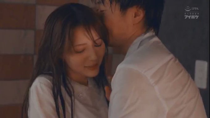 同窓会の後、終電逃して元カレとホテルへ

上目づかいでフ〇ラは最高

バックで突かれまくってイキまくる https://t.co/owhxi4faag