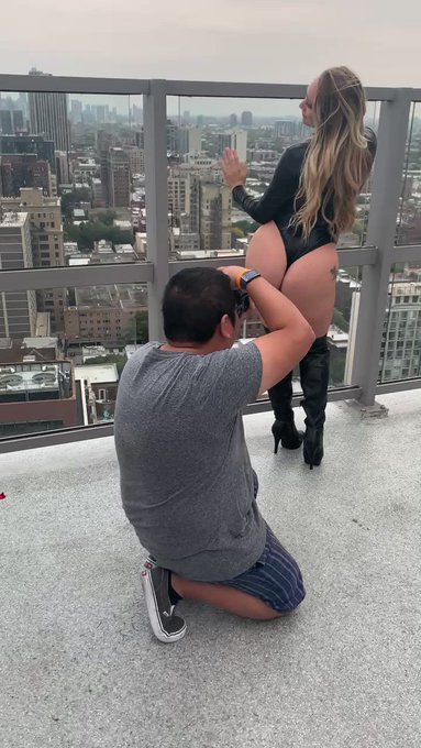 Retweet if you wish you were the photographer ? https://t.co/pBKqSBkT6O