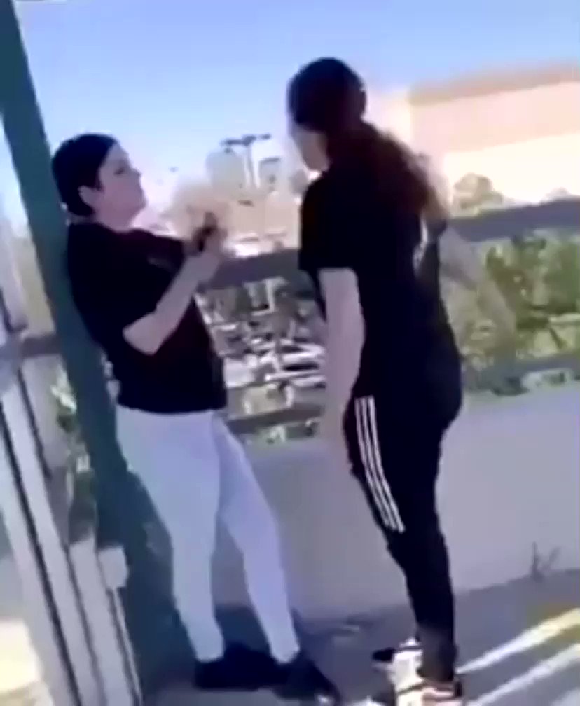 #Fights #FightBack #funny #cool #fightnight #fightpage #girlfight #schoolfight #Trending #news #trump #worldstar #crazyfights #worldstarfights shit sound like it hurt💀💀😭 https://t.co/p5MeX03dMn