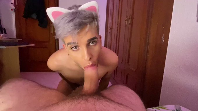 To halloween I disguise myself as cocksucker kitten?
Comment a photo of your cock to eat it!?
?Halloween