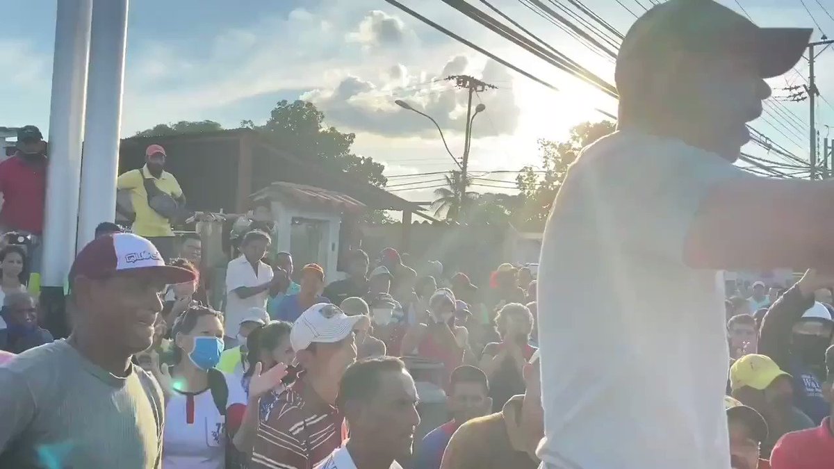 🇻🇪 #Maturín, Estado Monagas, #Venezuela. Ciudadanos desesperados, llevan 6 meses sin gas y sin luz, faltan comida y agua. La crisis humanitaria es irreversible. Toda mi solidaridad con el pueblo venezolano, estoy con ustedes contra la dictadura de Maduro. #queremosGas