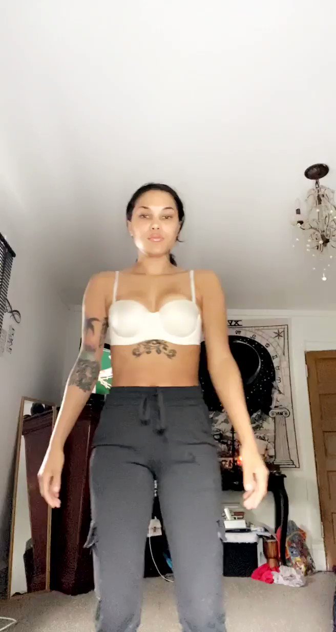 ew . on X: This is how Im giving out lap dances at the club now  t.coIKb1RM2mK6  X