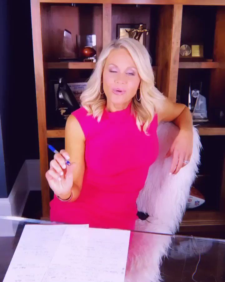 Boom! ๐
Check us out streaming NOW:
โข @FanDuel YouTube
โข #FanDuel FB
โข https://t.co/tIXWXMJ3HD
โข @FDSportsbook Twitter
#NFL #Week7 @MoreWaysToWinTV https://t.co/UgoHubUTg9