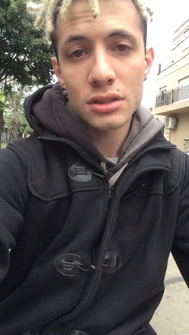 Bebes Gracias x Todo Los Seguidores?Retweet y Agregenme???
mi canal para que vean Videos míos NUEVOS