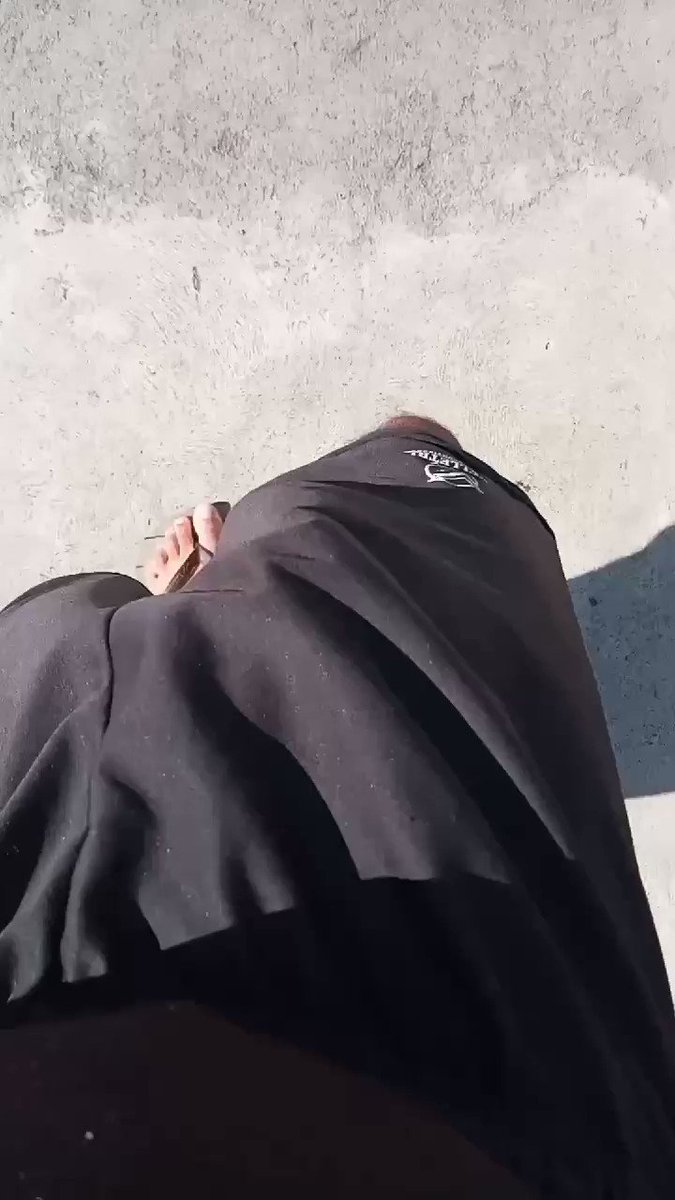 Exibicionista Paulista on X: ANDANDO SEM CUECA NA RUA, DA PRA VER MEU PAU  CRESCENDO t.co2yqH3Dd3rI  X