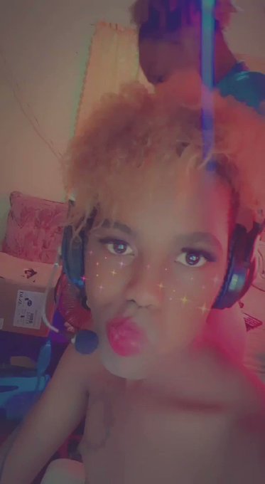 Make up was done and it looked awesome
Retweets are appreciated?? https://t.co/ksFoY1TCHK
