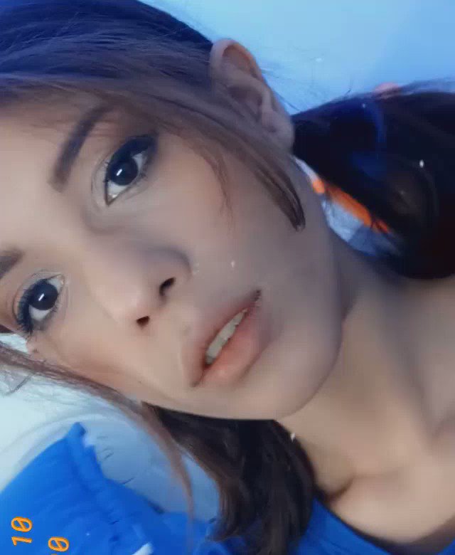 Model - Kimmy Kim submissive