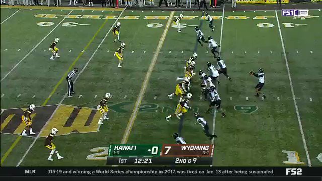 Image for the Tweet beginning: Wyoming (+3) scores on their