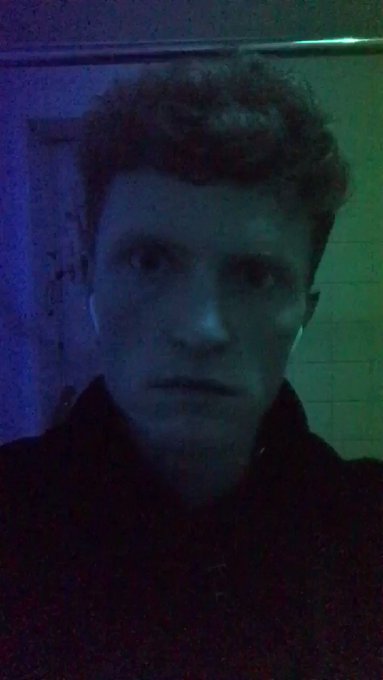 We’re blinded by the lights https://t.co/rFfSX4pFYG