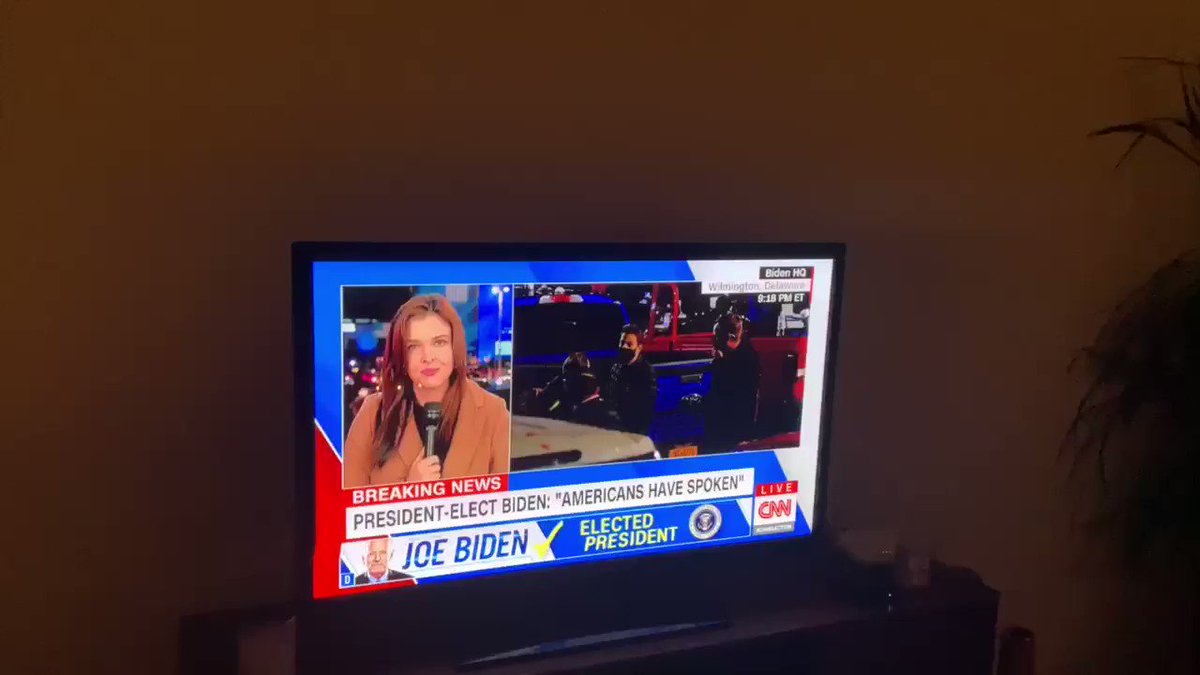Arlette Saenz On Twitter I First Met The Great Jaketapper When I Was A Young Desk Assistant Answering Phones And Making Copies At Abc News 13 Years Later This Moment Meant The